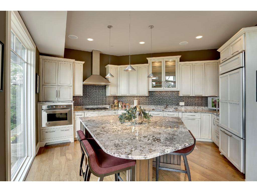 555 Oak Ridge Place, Unit 320 Hopkins, MN 55305 - Photo 9 of 24 Gallery Image 9