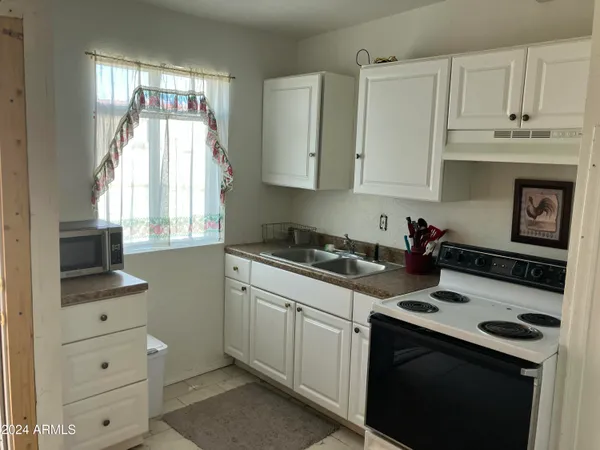 $330,000 | 553 West Esperanza Avenue, Ajo, AZ 85321