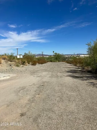 $330,000 | 553 West Esperanza Avenue, Ajo, AZ 85321