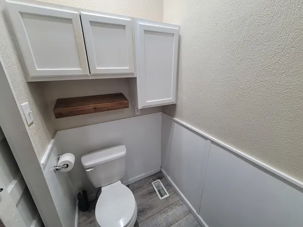 $112,500 | 410 East Main Street, McLeansboro, IL 62859