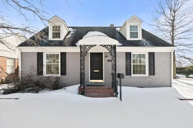 $275,000 | 381 Holmes Circle, Memphis, TN 38111