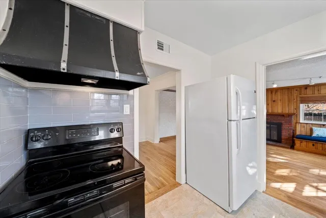 $275,000 | 381 Holmes Circle, Memphis, TN 38111