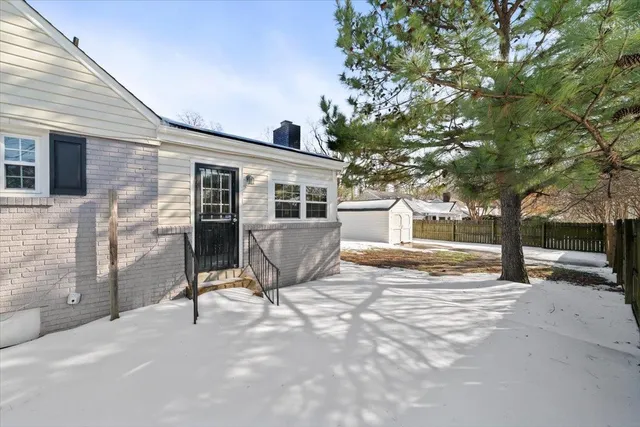 $275,000 | 381 Holmes Circle, Memphis, TN 38111