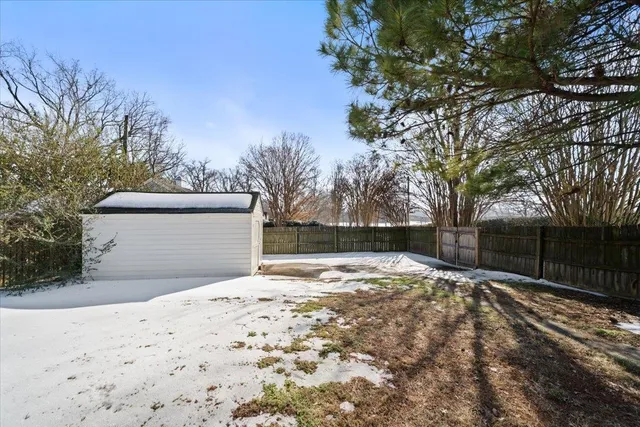 $275,000 | 381 Holmes Circle, Memphis, TN 38111