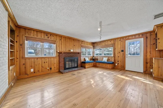 $275,000 | 381 Holmes Circle, Memphis, TN 38111