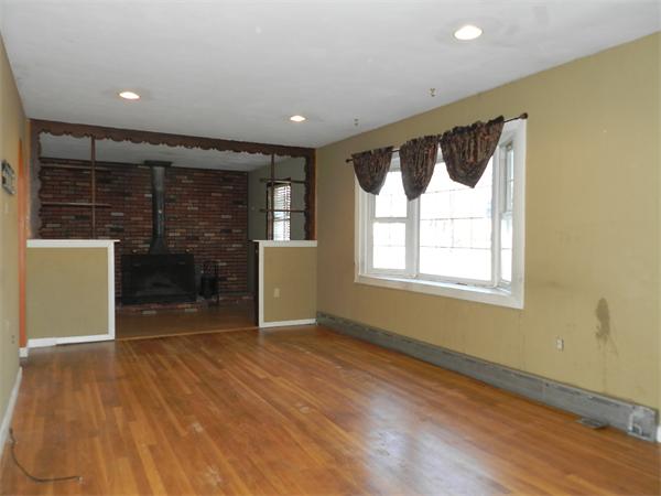 27 Gould Road Ware, MA 01082 - Photo 5 of 26 Gallery Image 5