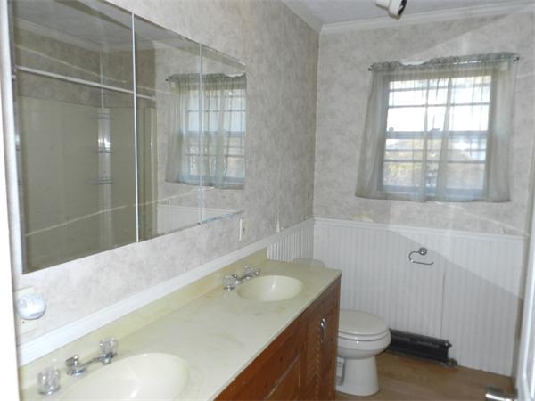 27 Gould Road Ware, MA 01082 - Photo 10 of 26 Gallery Image 10