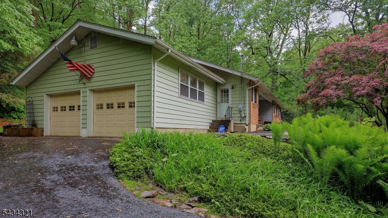 383 Tunnel Road Asbury, NJ 08802 - Photo 6 of 22