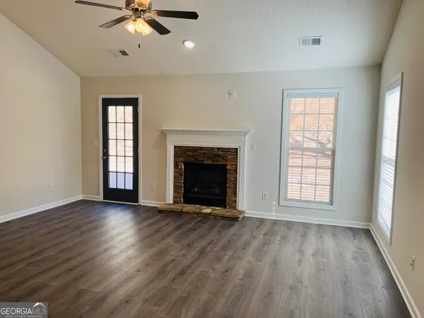 $2,195 | 23 Belltree Circle, Newnan, GA 30265
