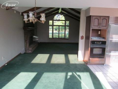 8150 North Nichols Road Flushing, MI 48433 - Photo 12 of 46 20257673-11.JPG