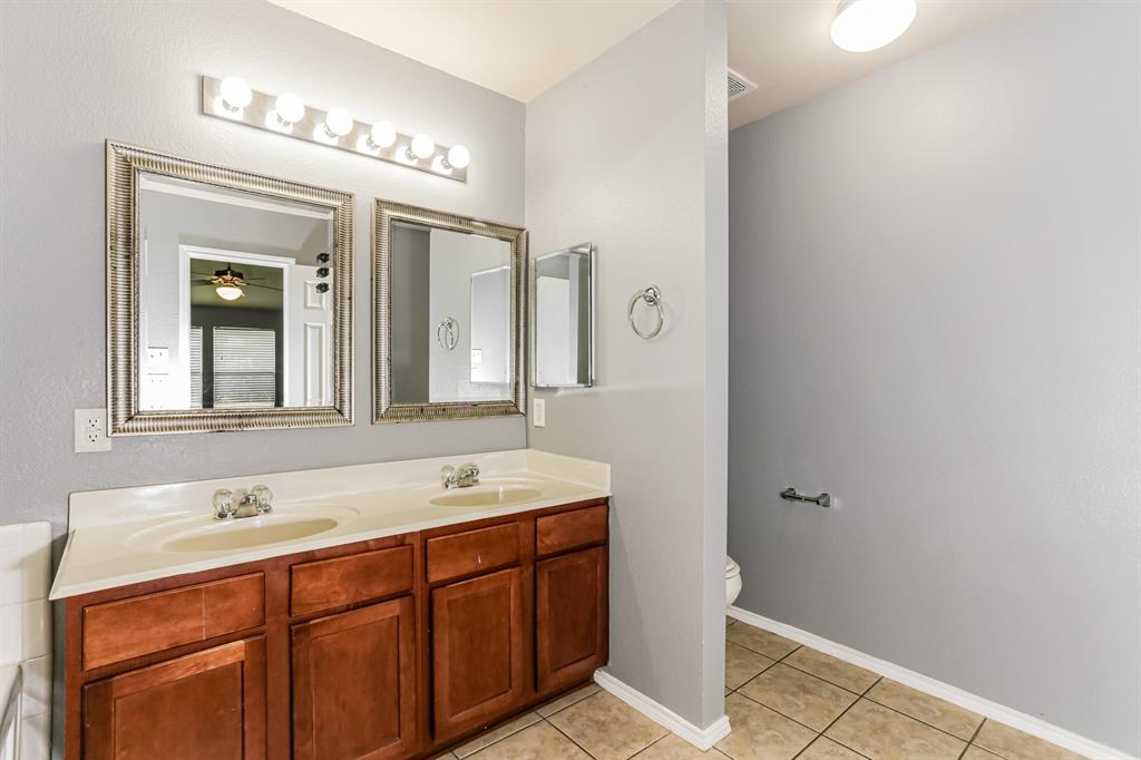 9233 Monument Court Fort Worth, TX 76244 - Photo 18 of 25
