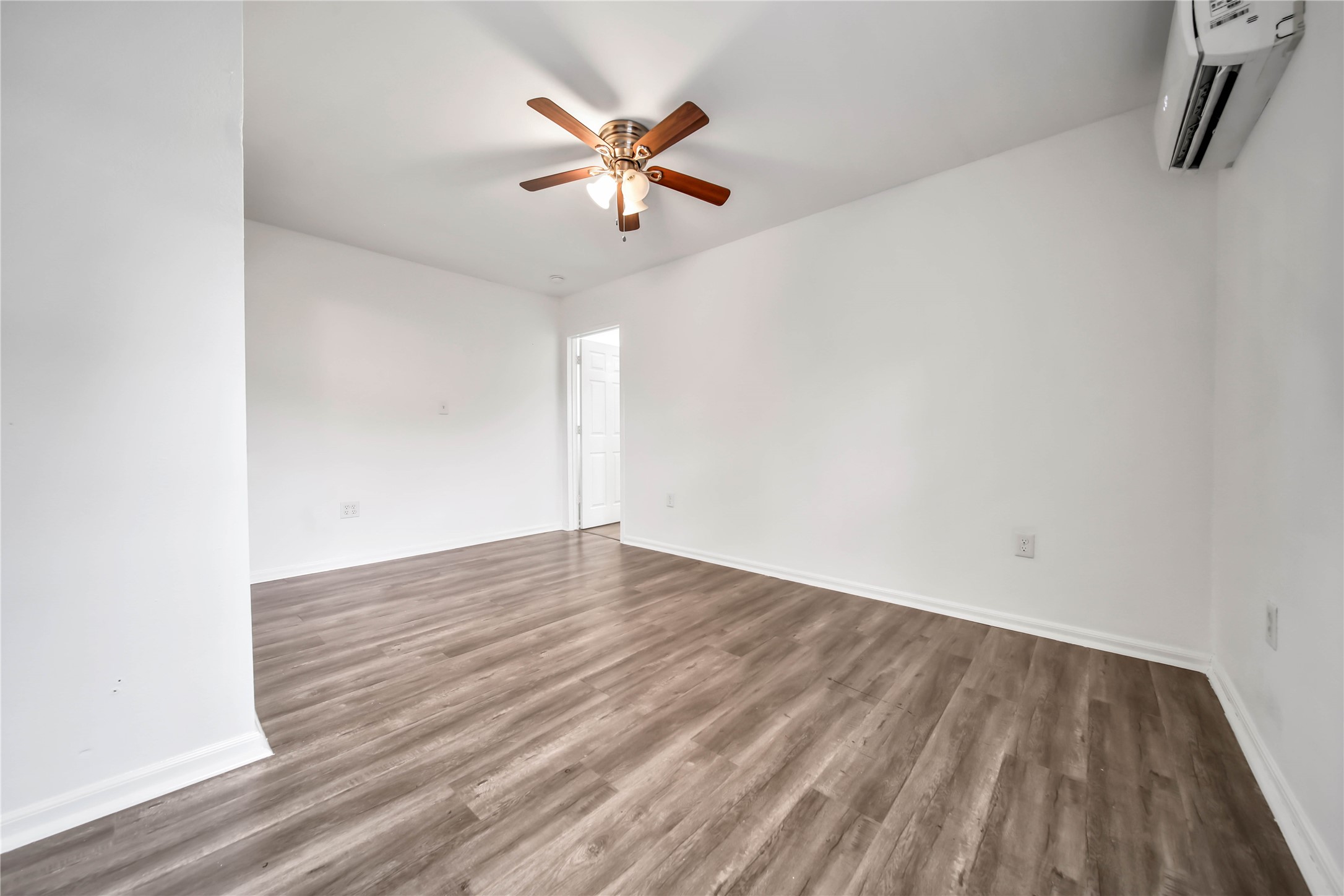 1710 Shelby Street, Unit A Houston, TX 77009 - Photo 13 of 20