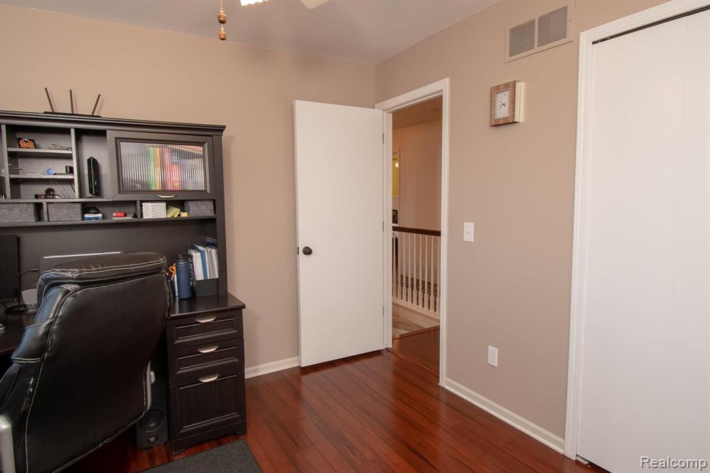 222 Windrift Rochester Hills, MI 48307 - Photo 25 of 47 Gallery Image 25