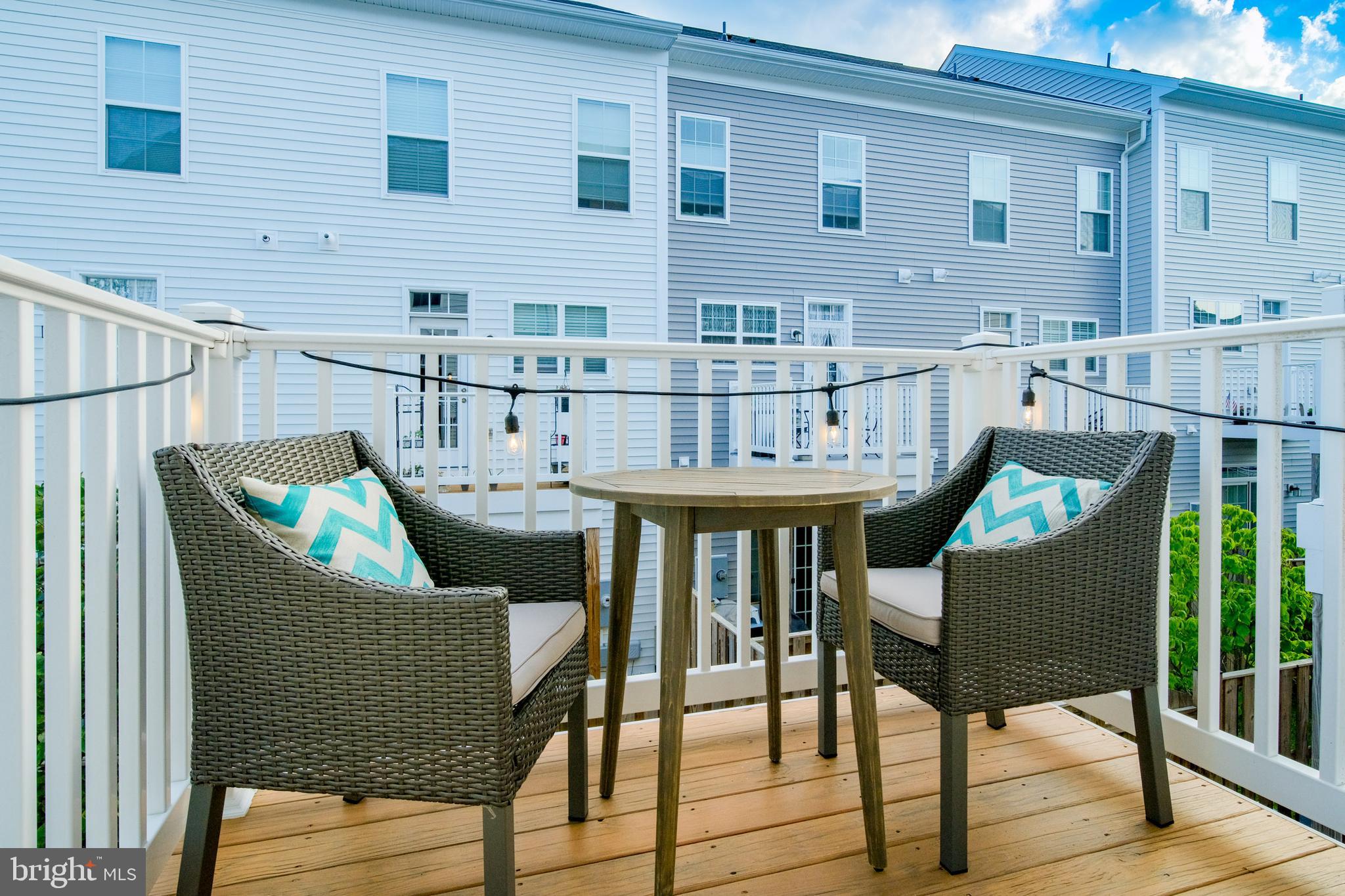 7413 Riding Meadow Way Manassas, VA 20111 - Photo 3 of 38 Gallery Image 3