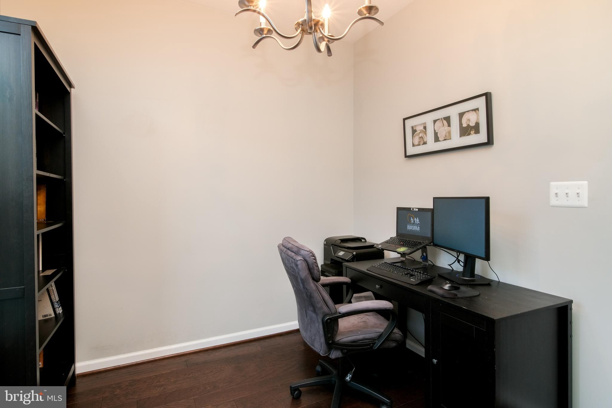 7413 Riding Meadow Way Manassas, VA 20111 - Photo 25 of 38 Gallery Image 25