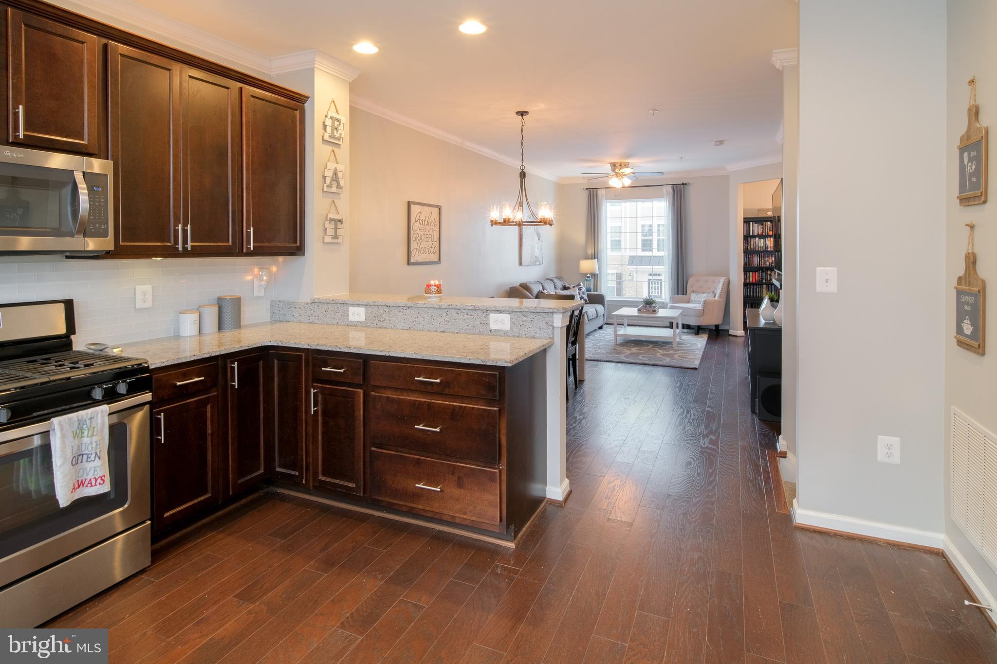 7413 Riding Meadow Way Manassas, VA 20111 - Photo 7 of 38 Gallery Image 7