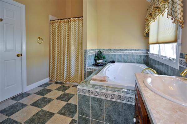 41 Sargent Street Needham, MA 02492 - Photo 14 of 29 Gallery Image 14
