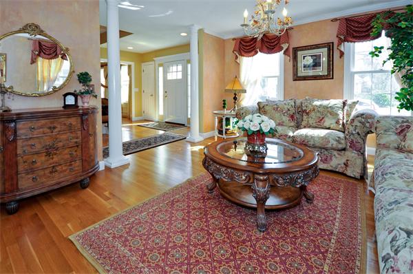 41 Sargent Street Needham, MA 02492 - Photo 3 of 29 Gallery Image 3