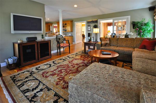 41 Sargent Street Needham, MA 02492 - Photo 5 of 29 Gallery Image 5