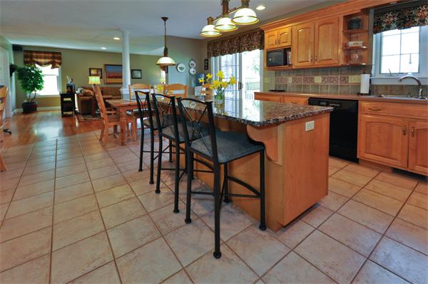 41 Sargent Street Needham, MA 02492 - Photo 8 of 29 Gallery Image 8