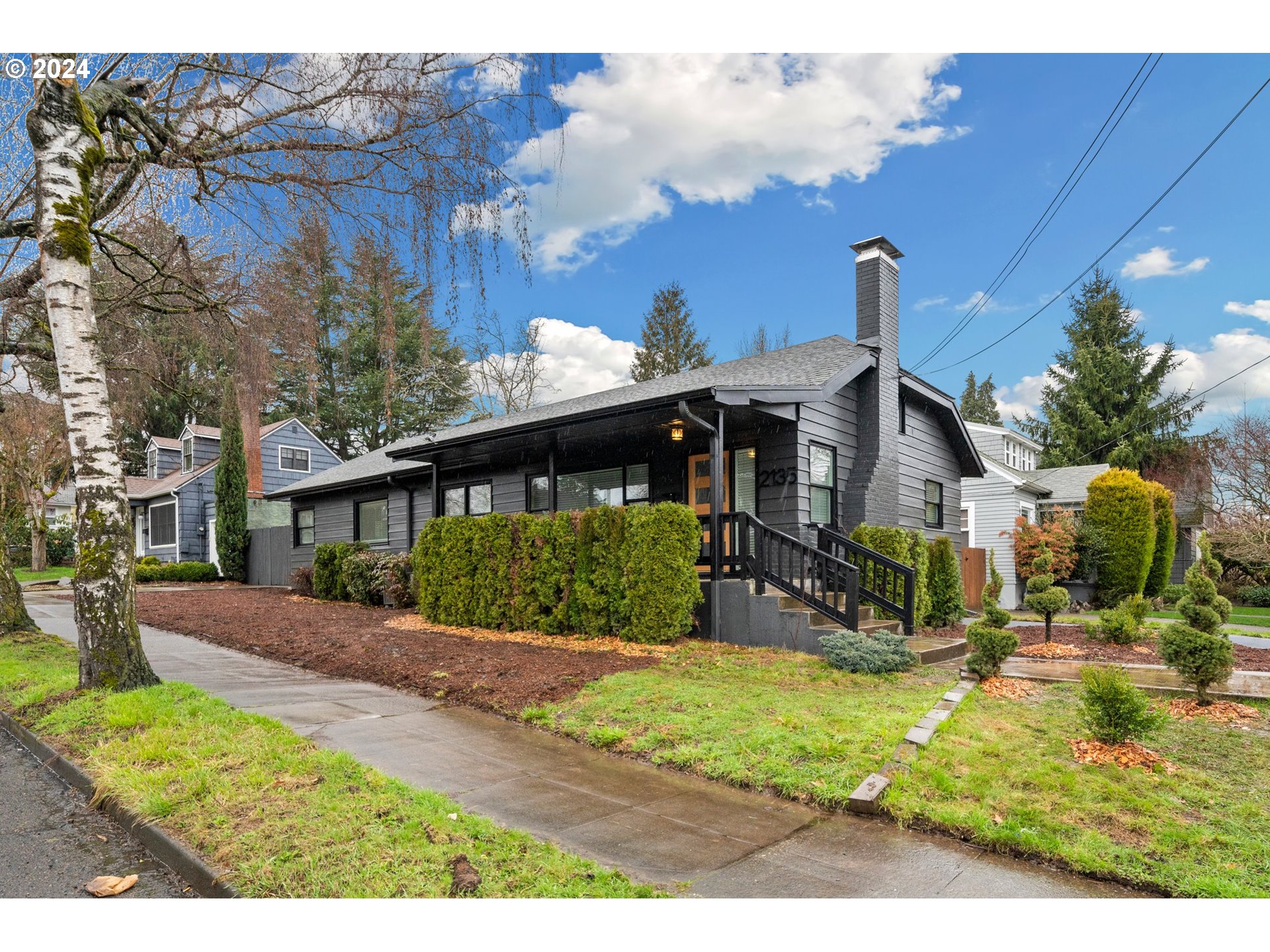 2135 Southeast Bybee Blvd