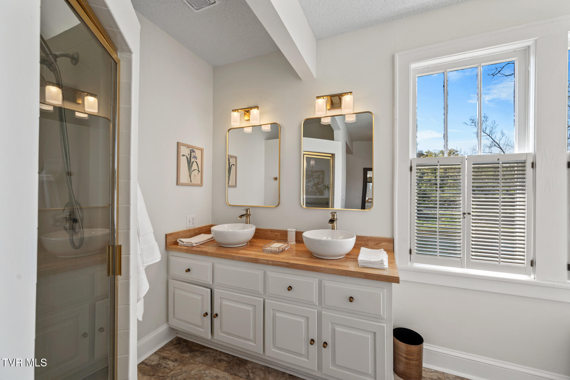 1910 Riverside Road Bristol, TN 37620 - Photo 34 of 81 DSC_4876-2