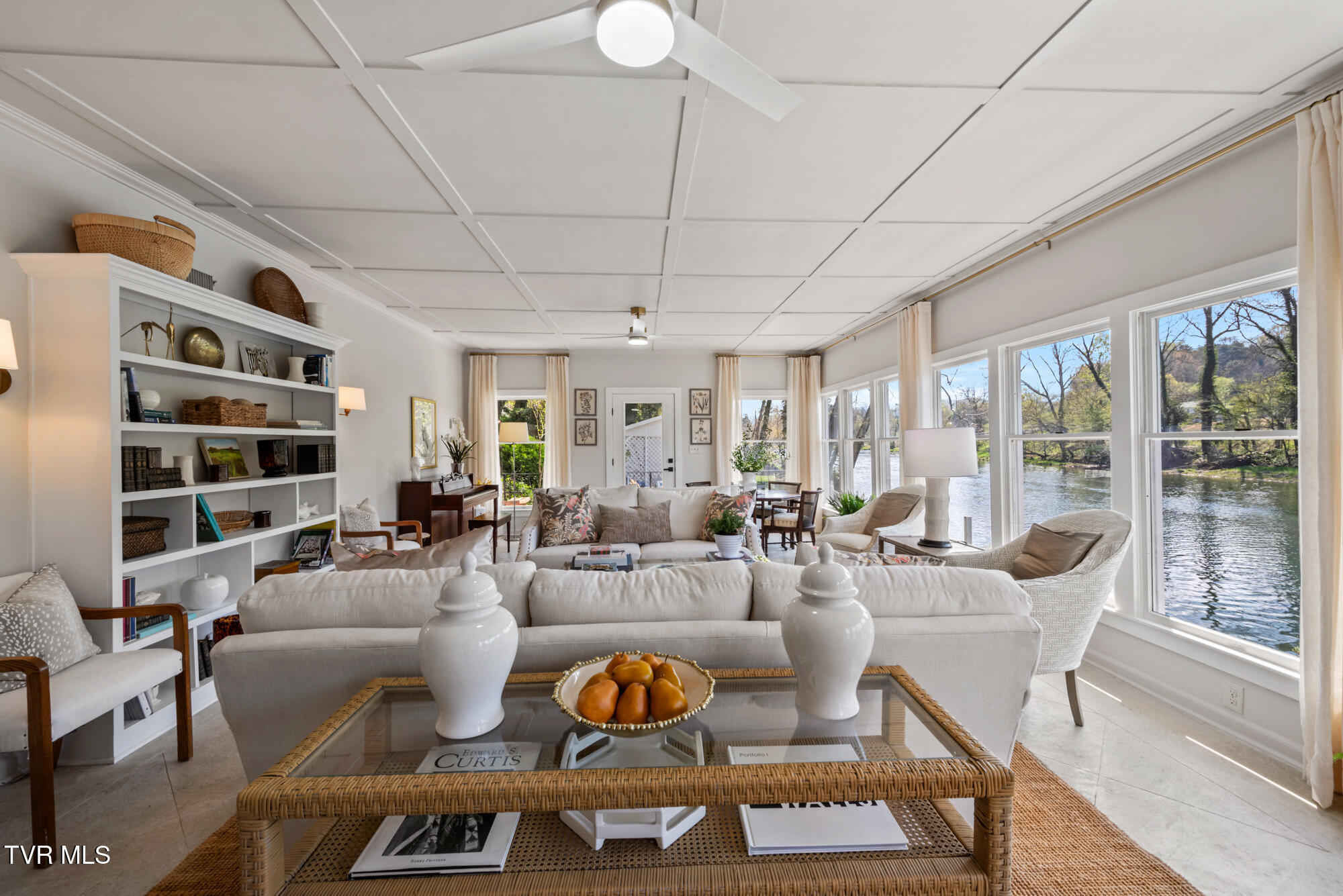 1910 Riverside Road Bristol, TN 37620 - Photo 5 of 81 DSC_4746-2