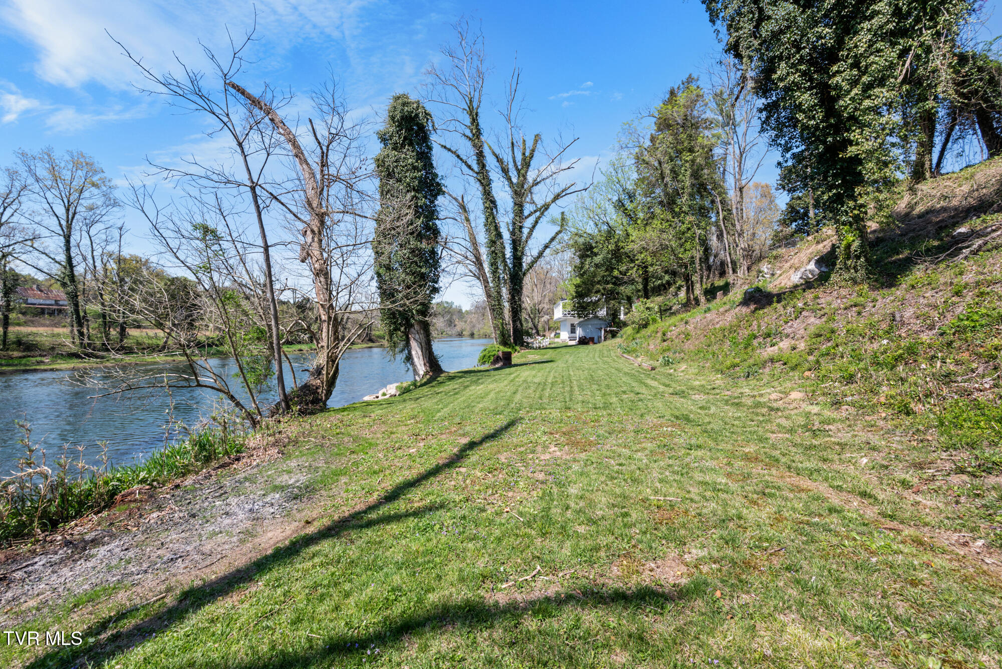 1910 Riverside Road Bristol, TN 37620 - Photo 65 of 81 DSC_5040-2