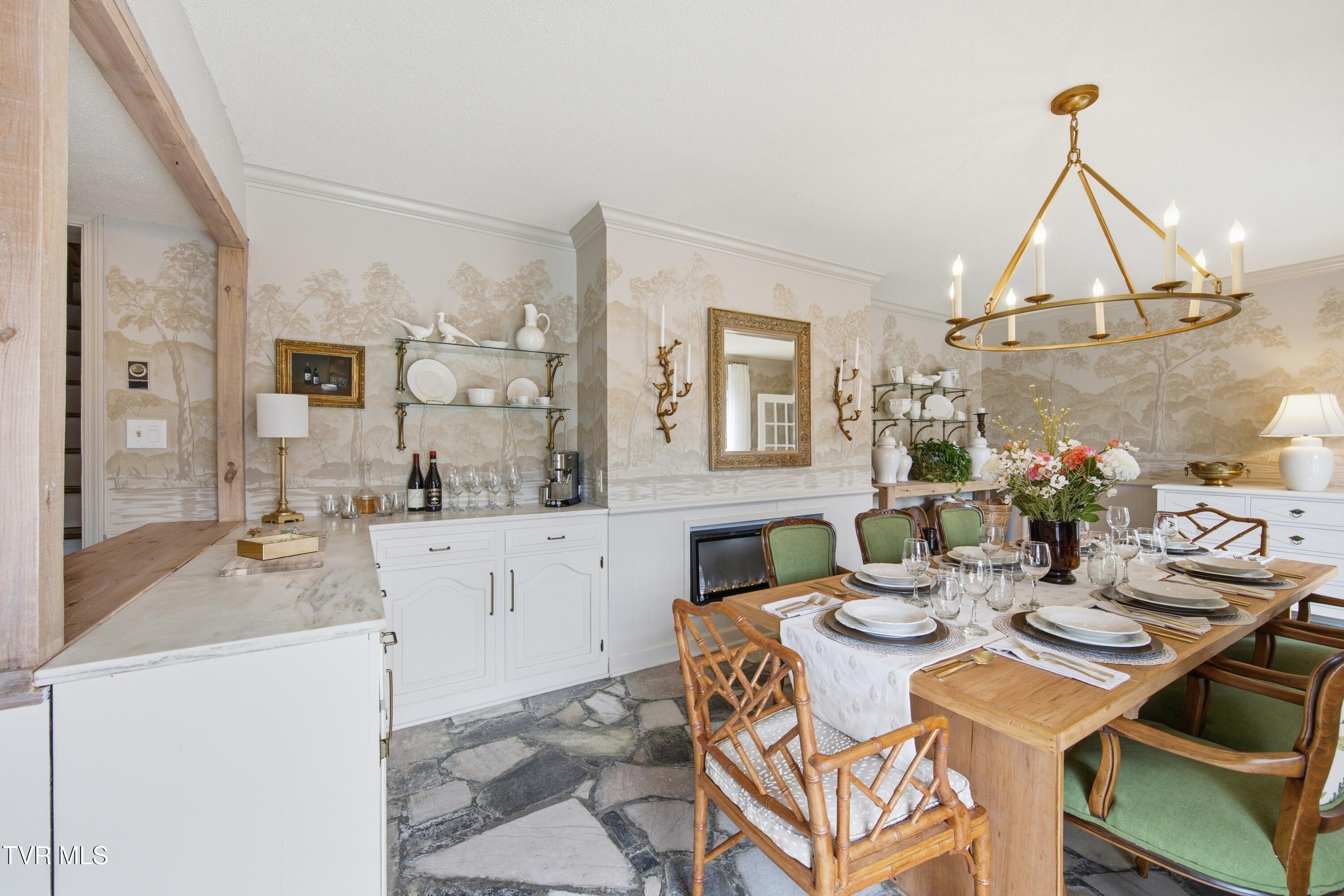 1910 Riverside Road Bristol, TN 37620 - Photo 10 of 81 DSC_2297