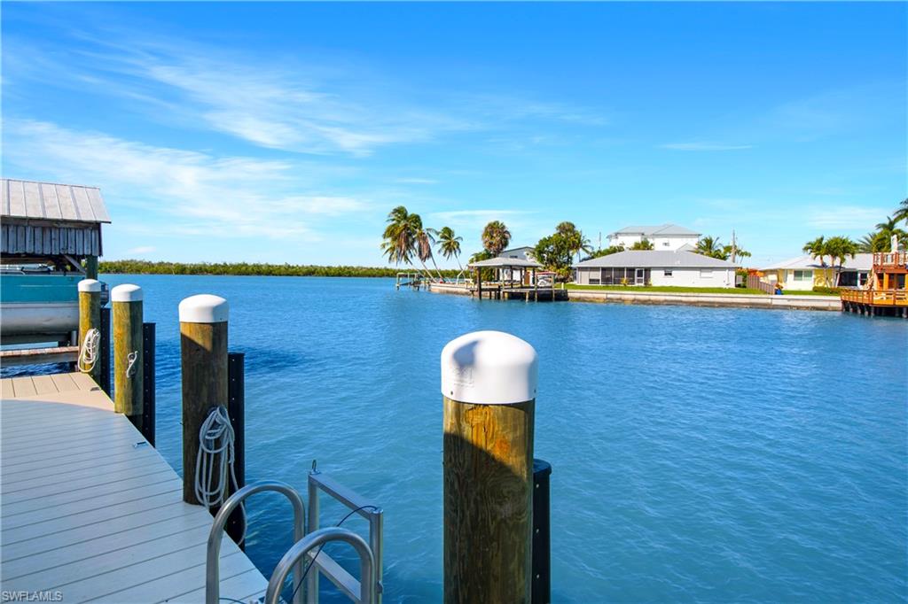 190 Tahiti Circle Naples, FL 34113 - Photo 24 of 32