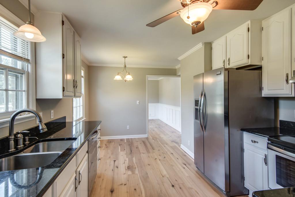110 Ridgewood Road Franklin, TN 37064 - Photo 12 of 30 Kitchen - all new SS appliances
