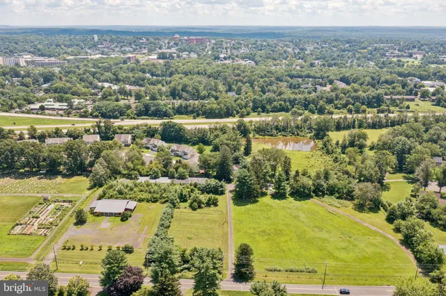 $2,500,000 | 925 East Sandy Ridge Road, Doylestown, PA 18901