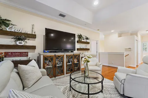 $1,125,000 | 112 Hidden Hollow Drive, Palm Beach Gardens, FL 33418