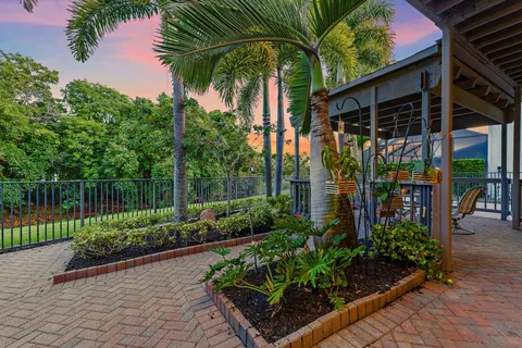 $1,125,000 | 112 Hidden Hollow Drive, Palm Beach Gardens, FL 33418