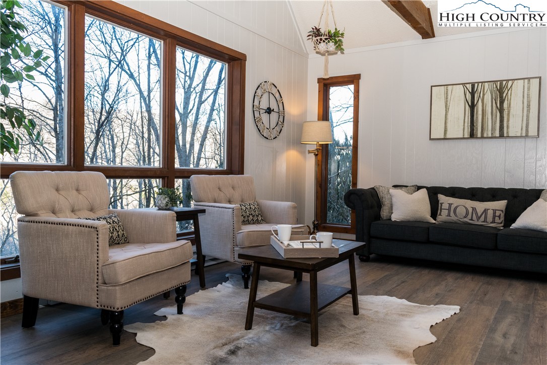 413 Laurel Ridge Banner Elk, NC 28604 - Photo 2 of 23 Gallery Image 2