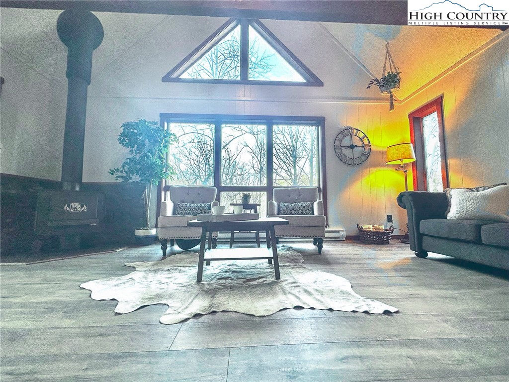 413 Laurel Ridge Banner Elk, NC 28604 - Photo 4 of 23 Gallery Image 4