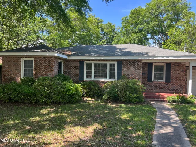 $150,000 | 1107 Washington Avenue, Pascagoula, MS 39567
