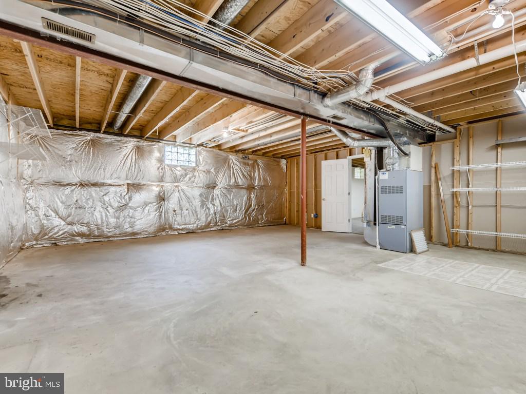 1407 Kent Road Essex, MD 21221 - Photo 17 of 22 space for 3rd bedroom or any room you want