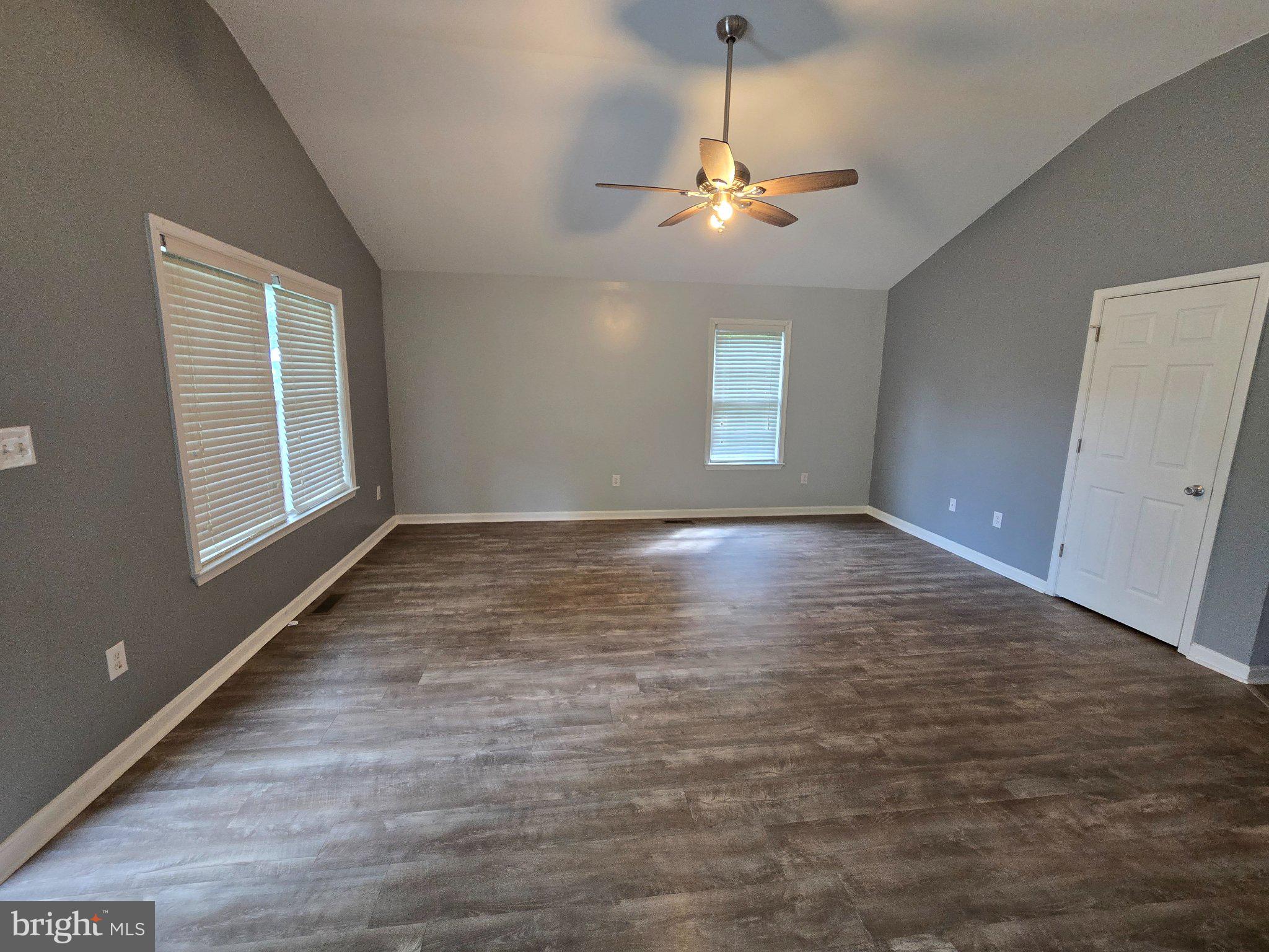 8981 Sharptown Road Laurel, DE 19956 - Photo 7 of 34 Spacious room with natural light.