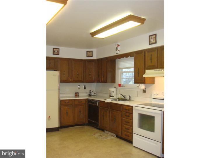 617 Ridge Avenue Kennett Square, PA 19348 - Photo 4 of 25 Gallery Image 4