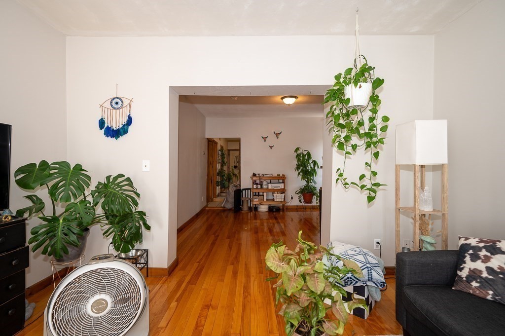 5 Massasoit Road Worcester, MA 01604 - Photo 8 of 42 Gallery Image 8