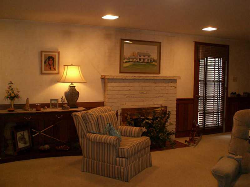 1523 Rostraver Road Belle Vernon, PA 15012 - Photo 9 of 22 Family Room.