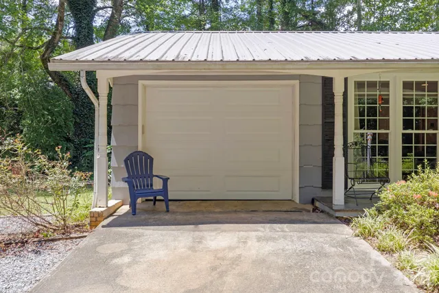 $417,500 | 150 Deerwoode Lane, Brevard, NC 28712