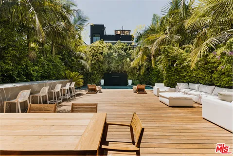 $4,450,000 | 515 North Harper Avenue, Los Angeles, CA 90048