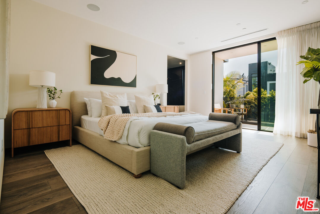 515 North Harper Avenue Los Angeles, CA 90048 - Photo 8 of 18