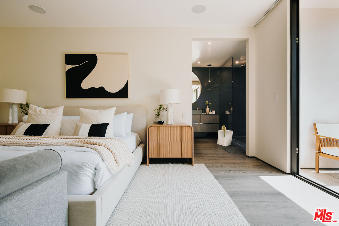 515 North Harper Avenue Los Angeles, CA 90048 - Photo 9 of 18