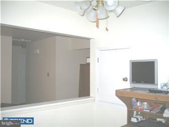 438 Norristown Road Horsham, PA 19044 - Photo 8 of 12 Kitchen