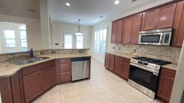 $2,650 | 112 Carnegie Court, Summerville, SC 29486