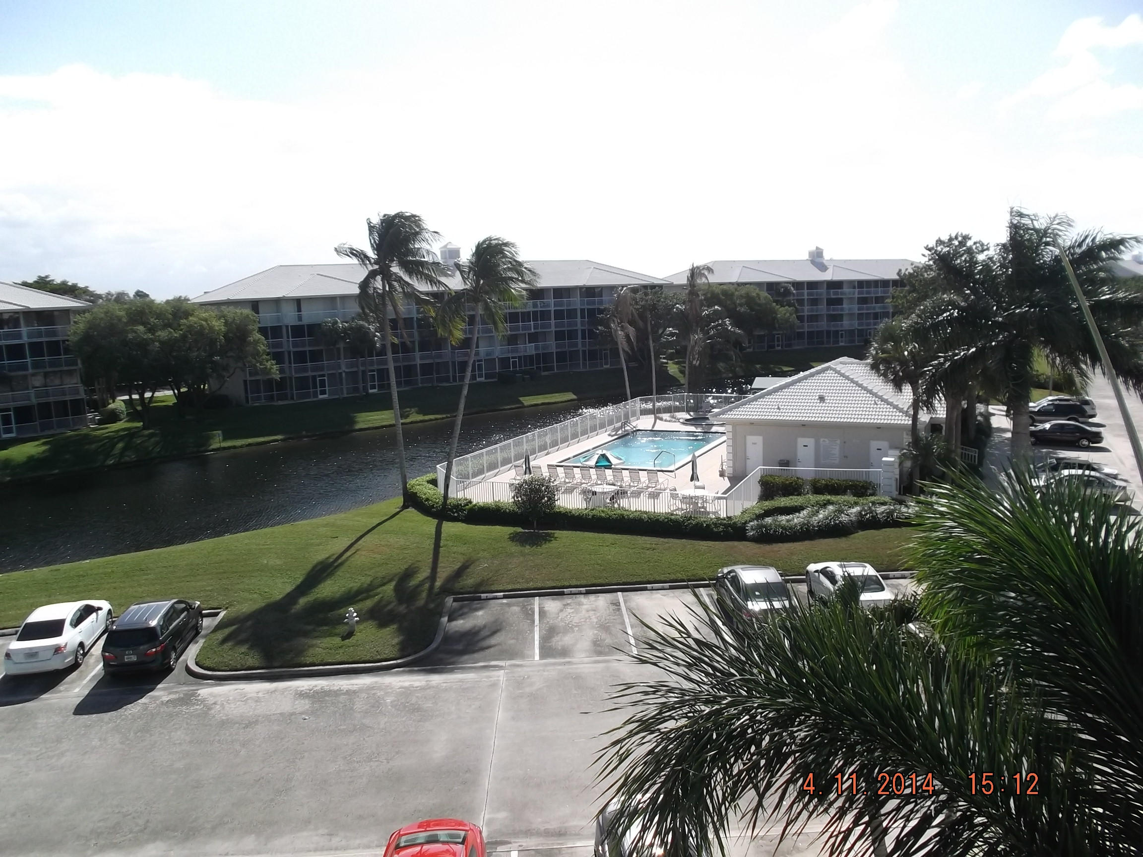6133 Balboa Circle, Unit 405 Boca Raton, FL 33433 - Photo 35 of 36 a view of a garden