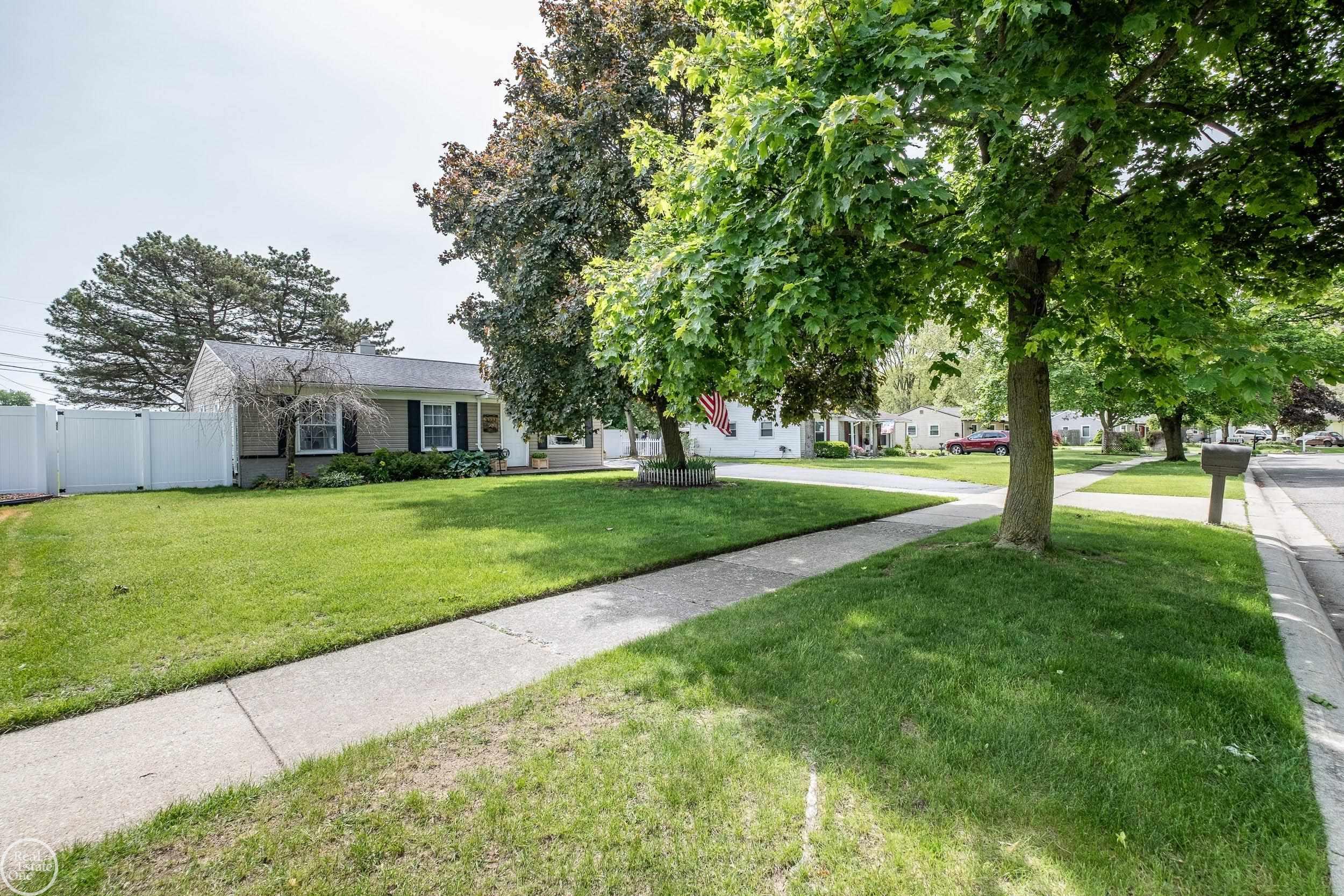 3227 Avon Manor Road Rochester Hills, MI 48307 - Photo 54 of 65 Gallery Image 54